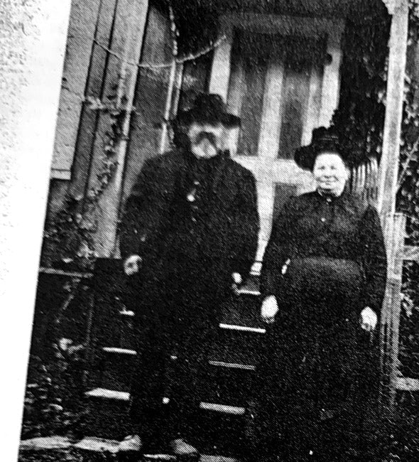 Historic photograph of John and Johanna Nelson at their Hockinson home